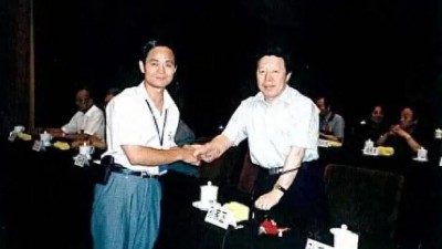 喜讀《中華風(fēng)采》第289期“曹發(fā)明文學(xué)作品精選”專集讀后感