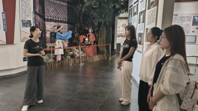 戲韻傳薪火，青春潤鄉土——“小海螺” 青春志愿服務隊為非遺傳承呂劇注入青春思考