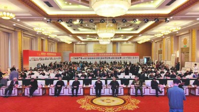 十年磨一劍 礪得梅花香 中國軍地書畫院以驕人政績享譽海內外