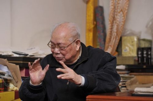 106歲馬識途宣布封筆：文緣未了情無已，盡瘁終身心似初
