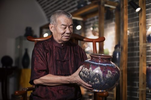 鈞瓷藝術(shù)大師王金合詩(shī)歌作品賞析