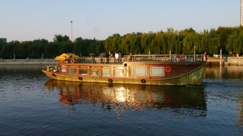 攝影：北京通州運河公園水上風(fēng)景及畫舫游船掠影