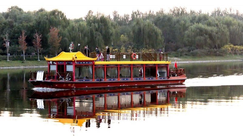 攝影：北京通州運河公園水上風(fēng)景及畫舫游船掠影